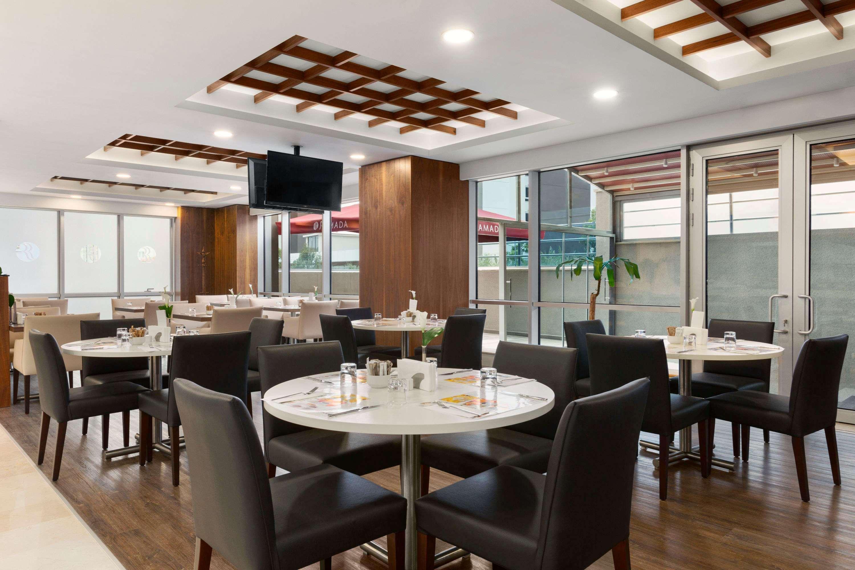 Ramada Encore Istanbul Kartal Exteriör bild