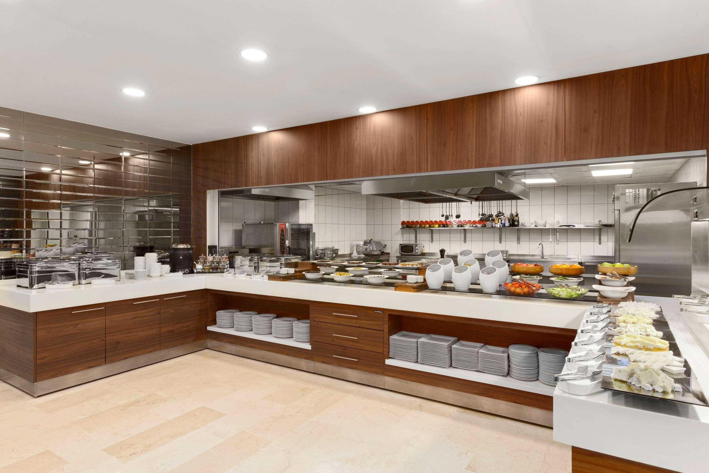 Ramada Encore Istanbul Kartal Exteriör bild