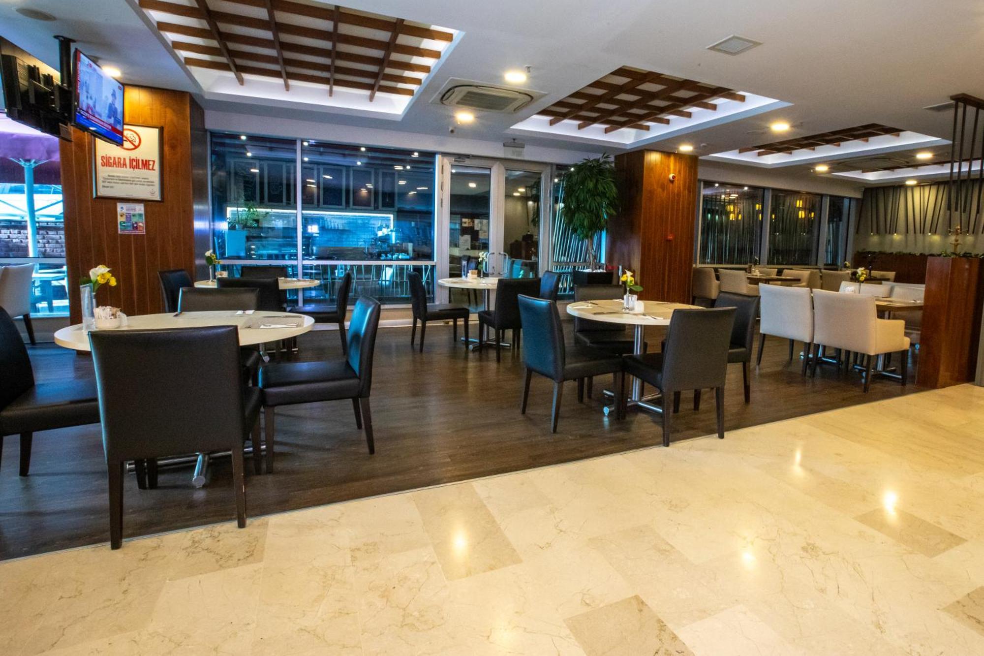Ramada Encore Istanbul Kartal Exteriör bild