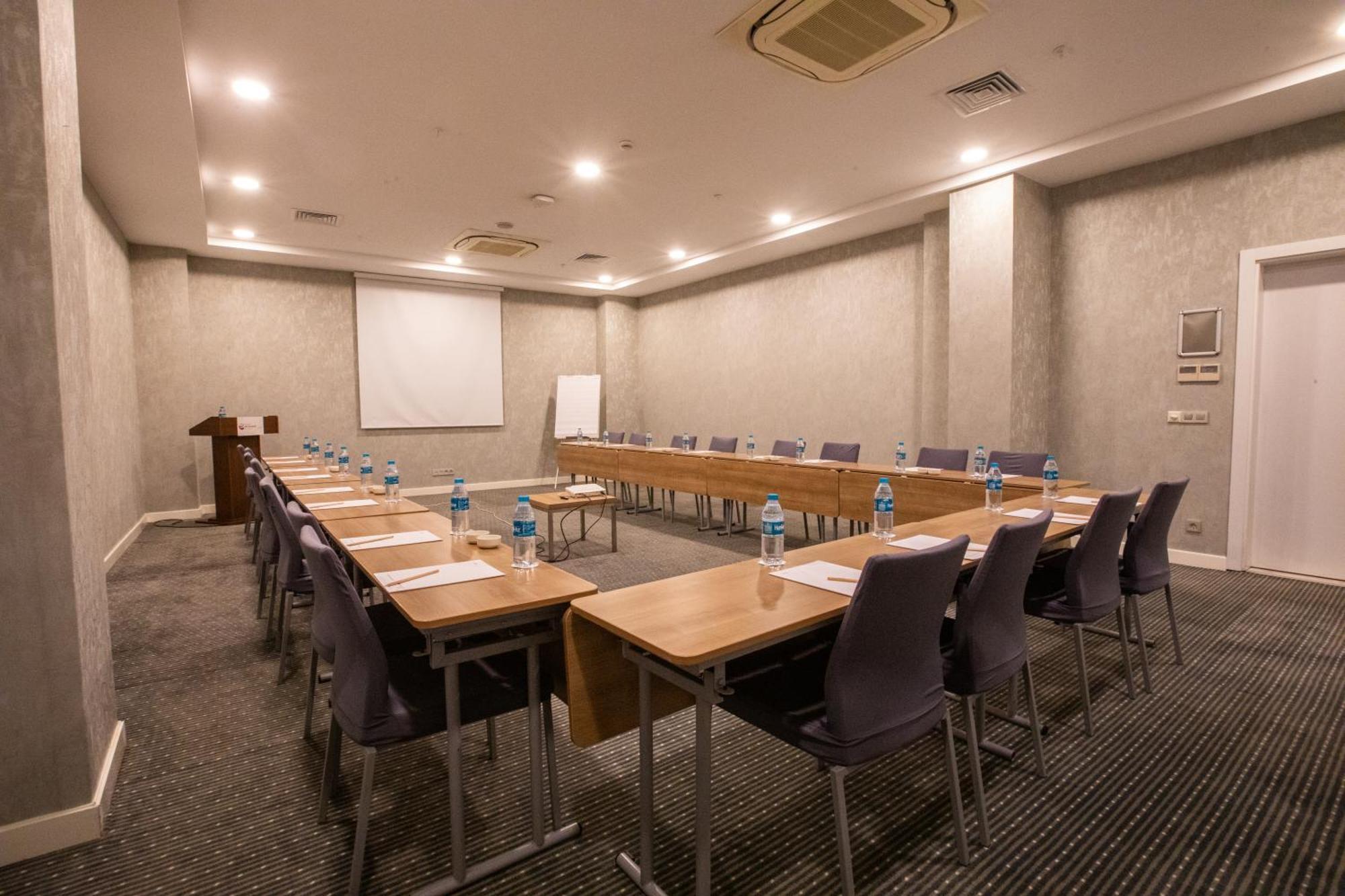 Ramada Encore Istanbul Kartal Exteriör bild
