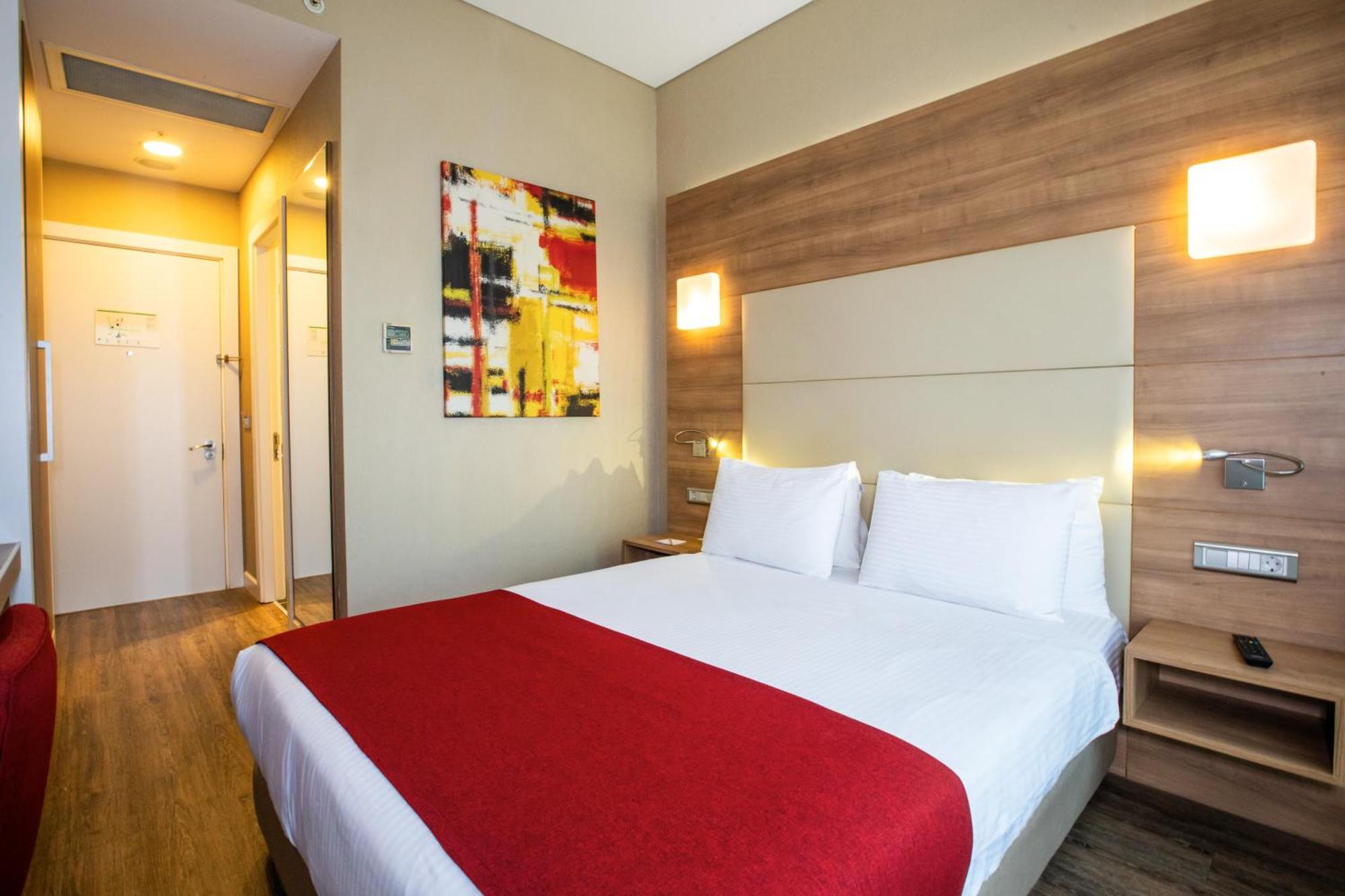 Ramada Encore Istanbul Kartal Exteriör bild